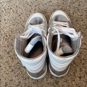 Used just cavali sneakers